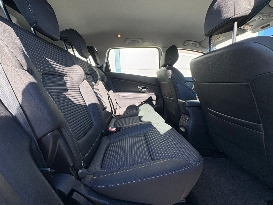 2020 Renault Grand Scenic 1.8L Diesel For Sale Images