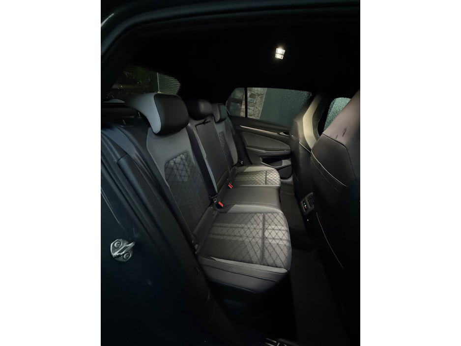 2023 Volkswagen Golf 2L Diesel For Sale Images