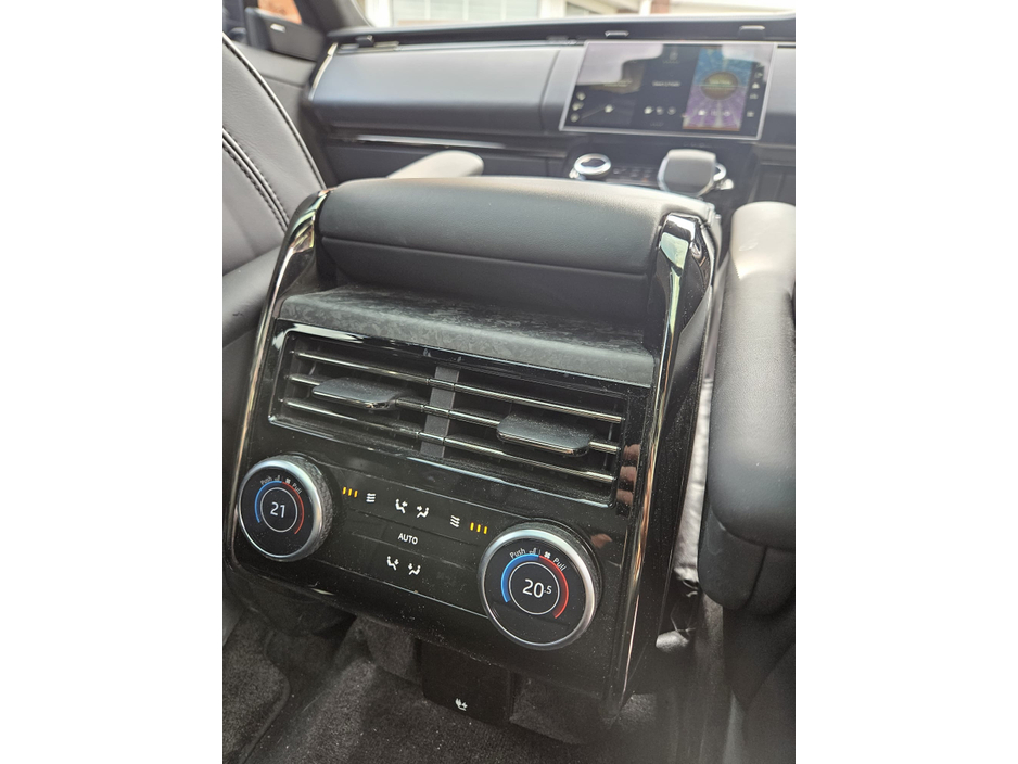 2023 Land Rover Range Rover Sport 3L Petrol Plug-in Hybrid For Sale Images