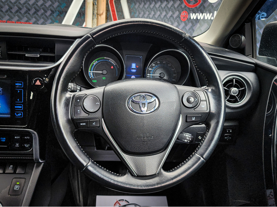 2018 Toyota Auris 1.8L Petrol Hybrid For Sale Images