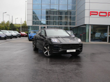 Porsche Cayenne E-Hybrid Coupe Black Edition