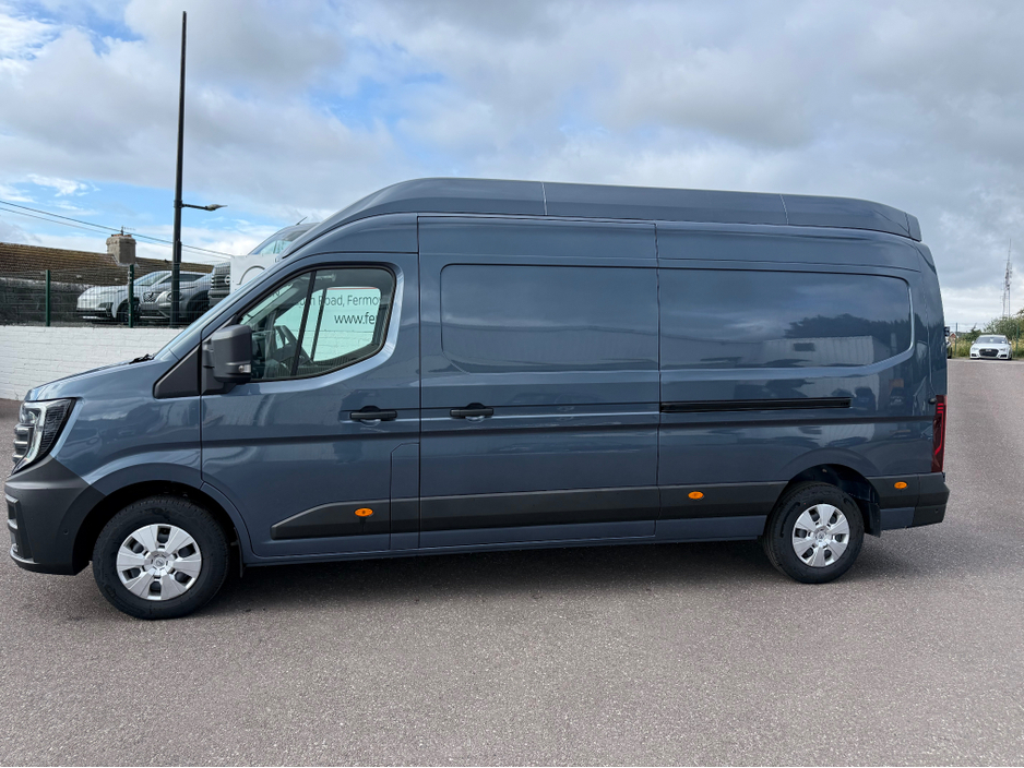 2027 Nissan Interstar 2L Diesel For Sale Images