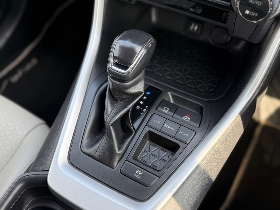 2019 Toyota Rav4 2.5L Petrol Hybrid For Sale Images