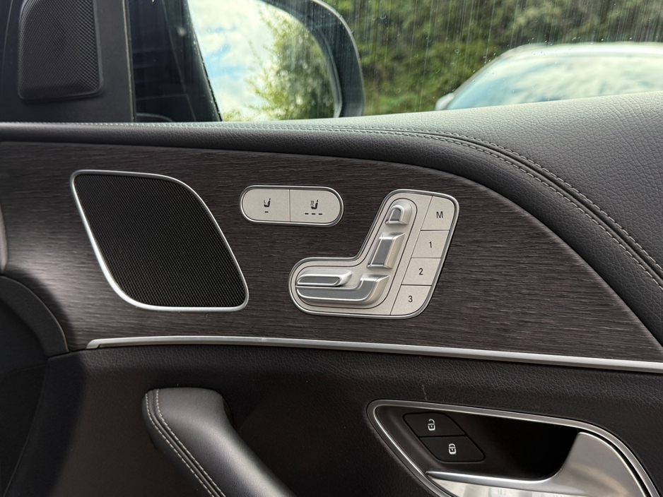 2022 Mercedes-Benz GLE Class 2L Diesel Plug-in Hybrid For Sale Images