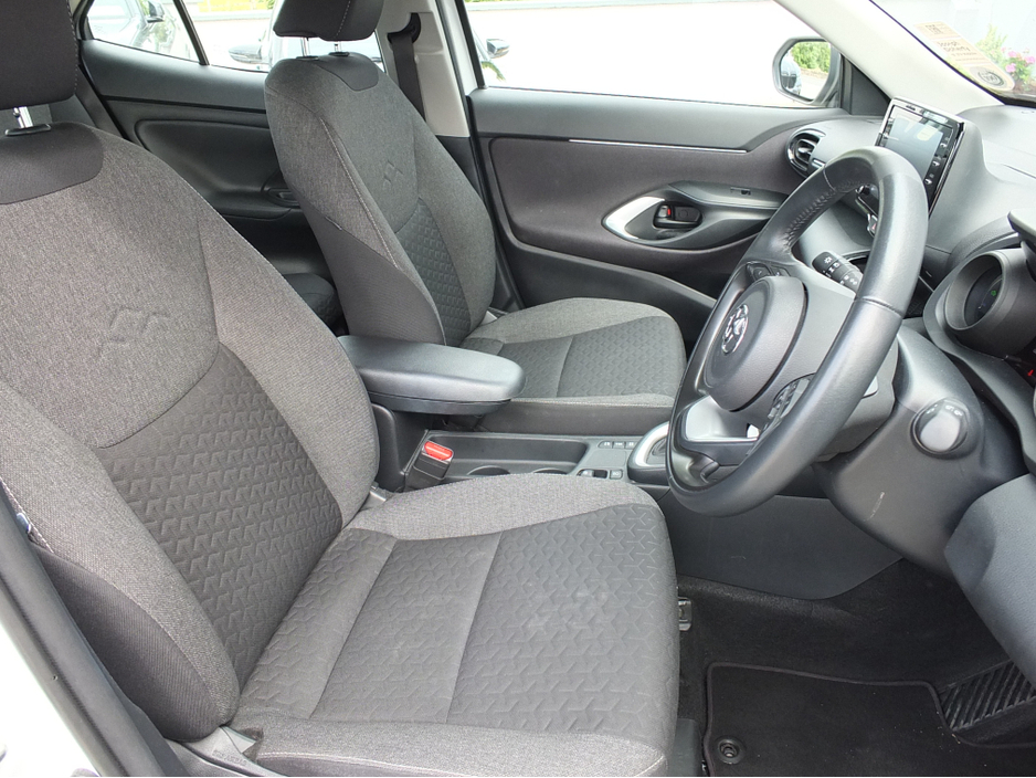 2023 Toyota Yaris Cross 1.5L Petrol Hybrid For Sale Images