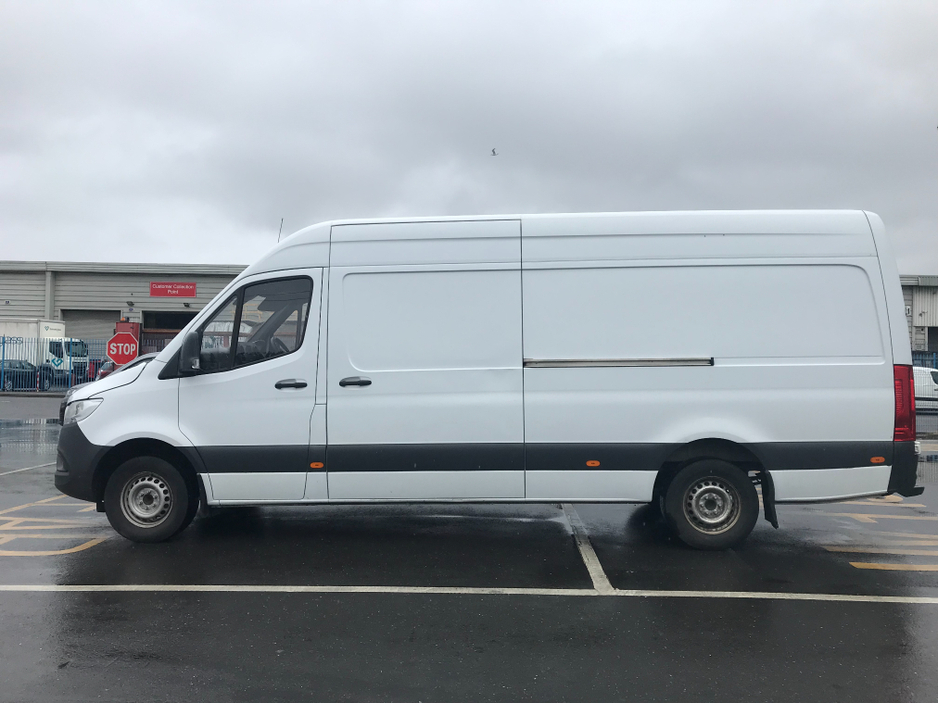 2020 Mercedes-Benz Sprinter 2.1L Diesel For Sale Images