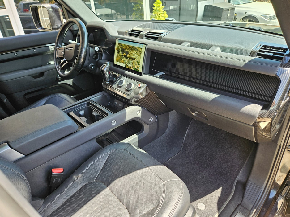 2022 Land Rover Defender 3L Petrol Hybrid For Sale Images