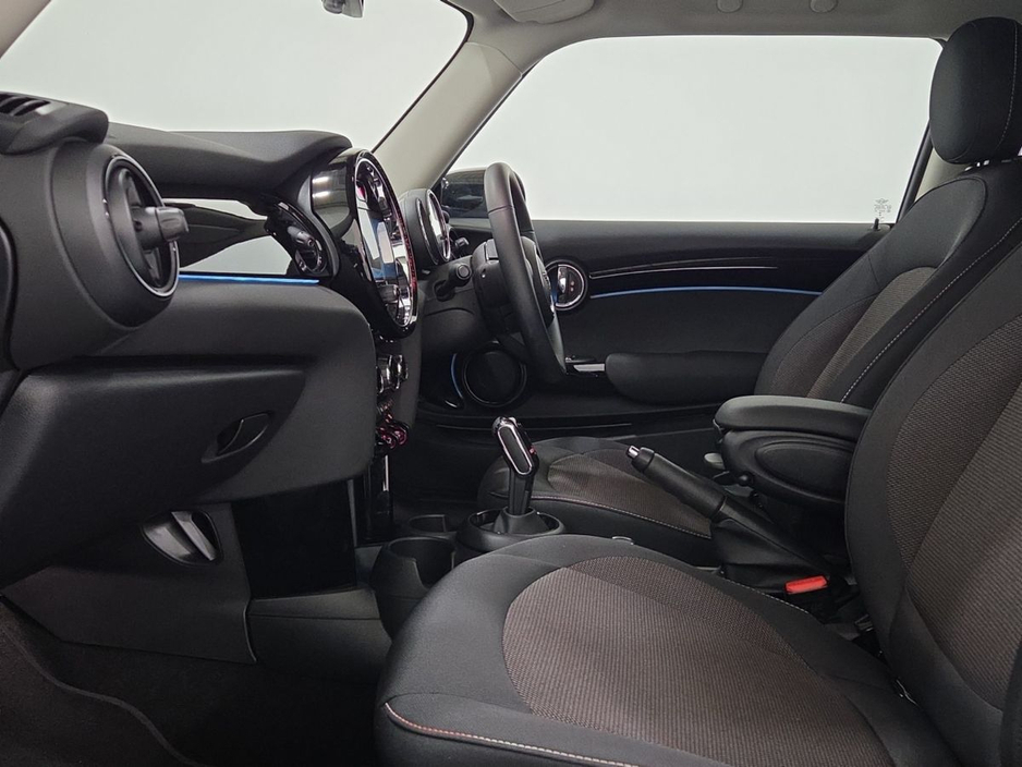 2022 MINI Hatch 1.5L Petrol For Sale Images