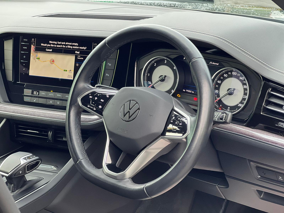 2023 Volkswagen Touareg 3L Diesel For Sale Images