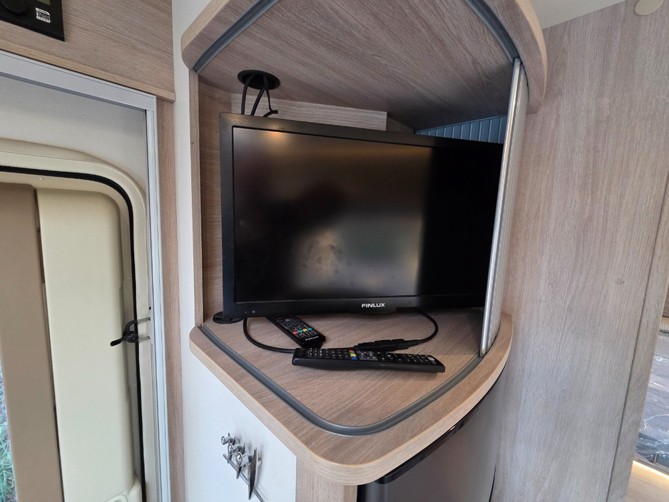 2018 Rapido Serie 8F 2.3L Diesel For Sale Images