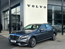 Mercedes-Benz C Class 200d Exclusive-Wood Steering wheel