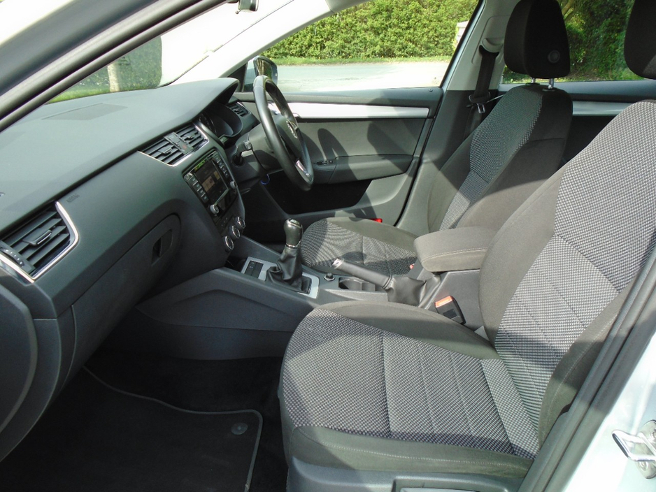 2017 Skoda Octavia 1.6L Diesel For Sale Images