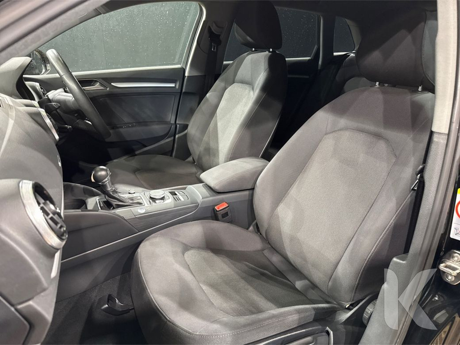 Audi A3 1.4 AUTOMATIC - 16'' FACTORY ALLOYS - CRUISE CONTROL - DIGITAL DASH - REAR CAMERA/PARKING RADAR — thumbnail 22