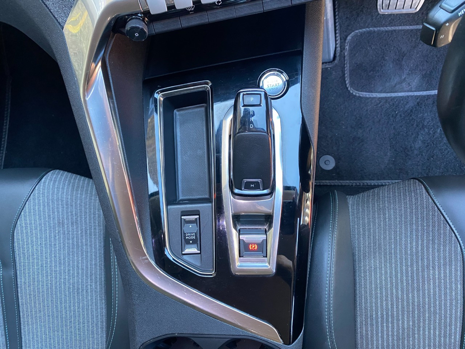 2021 Peugeot 5008 1.5L Diesel For Sale Images