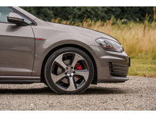2017 Volkswagen Golf 2L Petrol For Sale Images