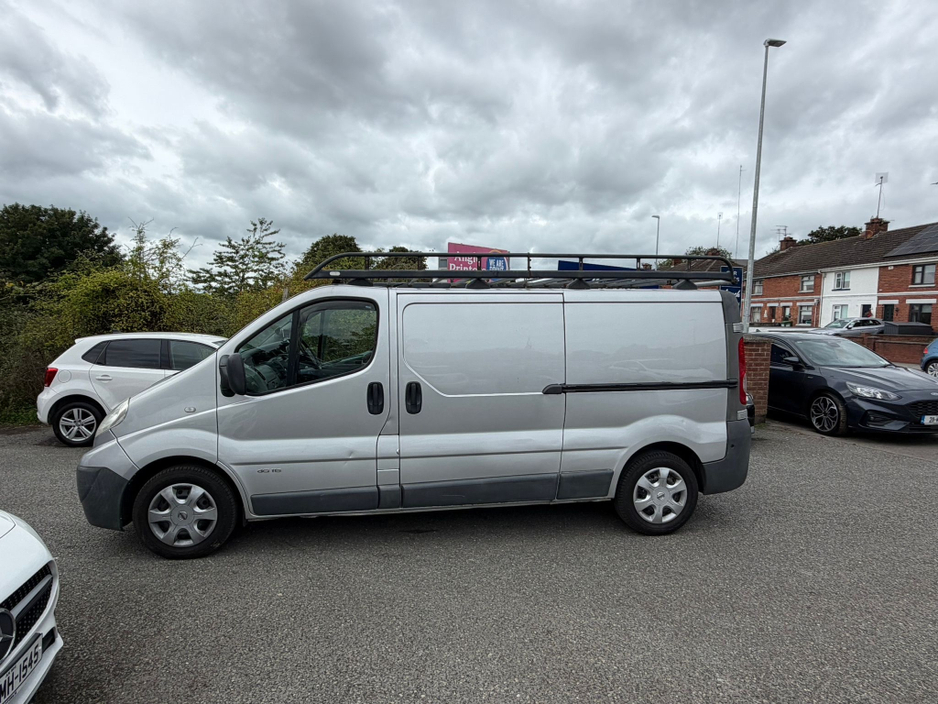 2011 Nissan Primastar 2L Diesel For Sale Images