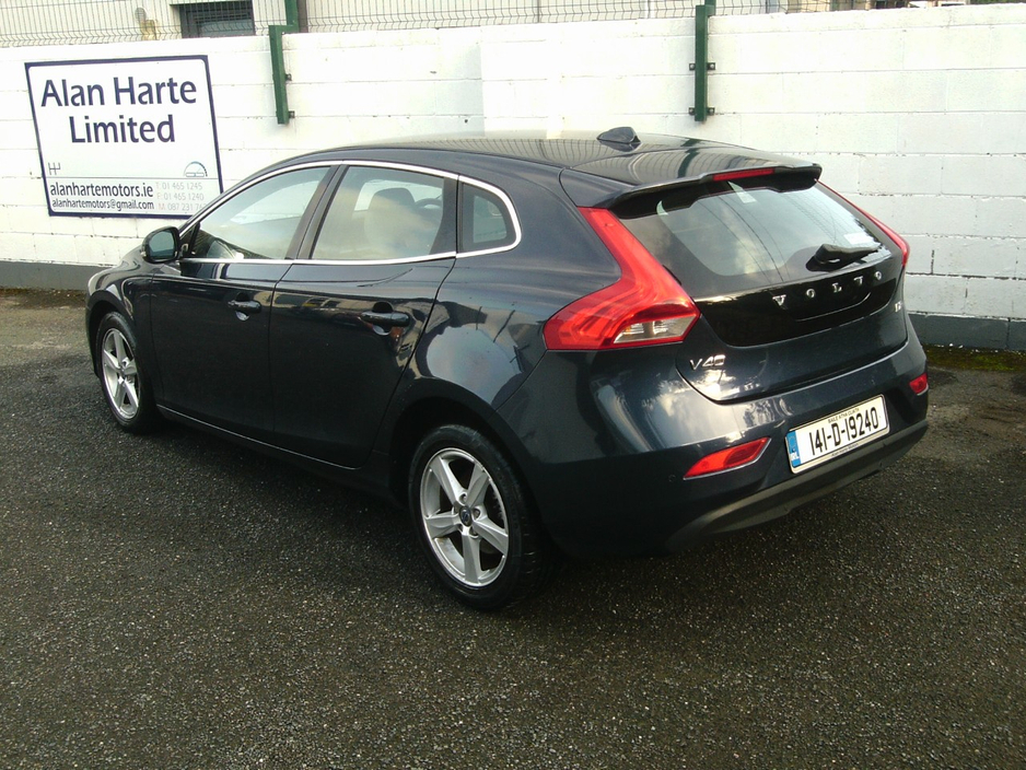 2014 Volvo V40 1.6L Diesel For Sale Images
