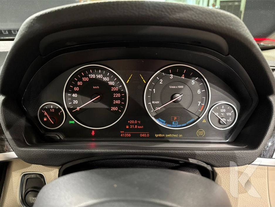 BMW 3 Series 330E 2.0 HYBRID AUTOMATIC - LUXURY - FULL BEIGE LEATHER - UPGRADED ALLOYS - ADAPTIVE CRUISE CONTROL - LED HEADLIGHTS - REAR CAMERA — thumbnail 25