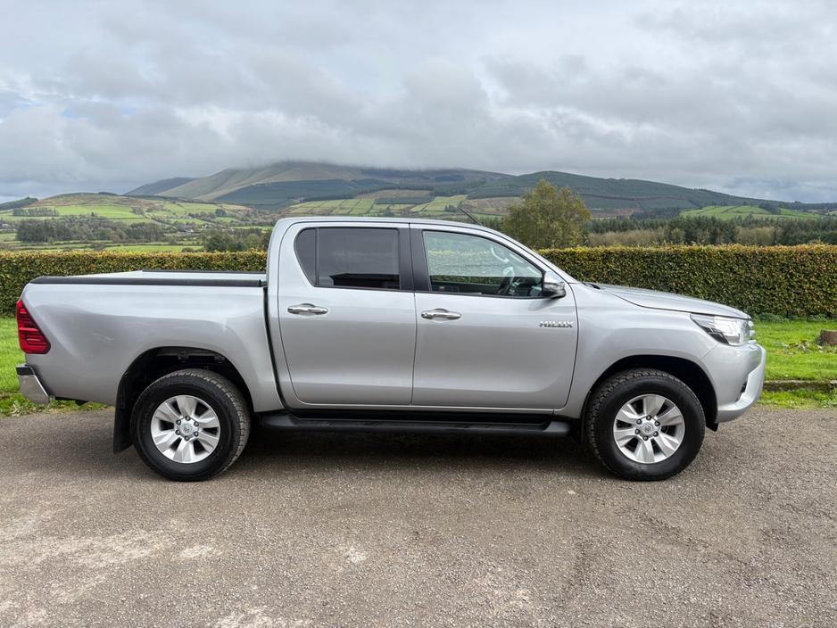 2019 Toyota Hilux For Sale Images