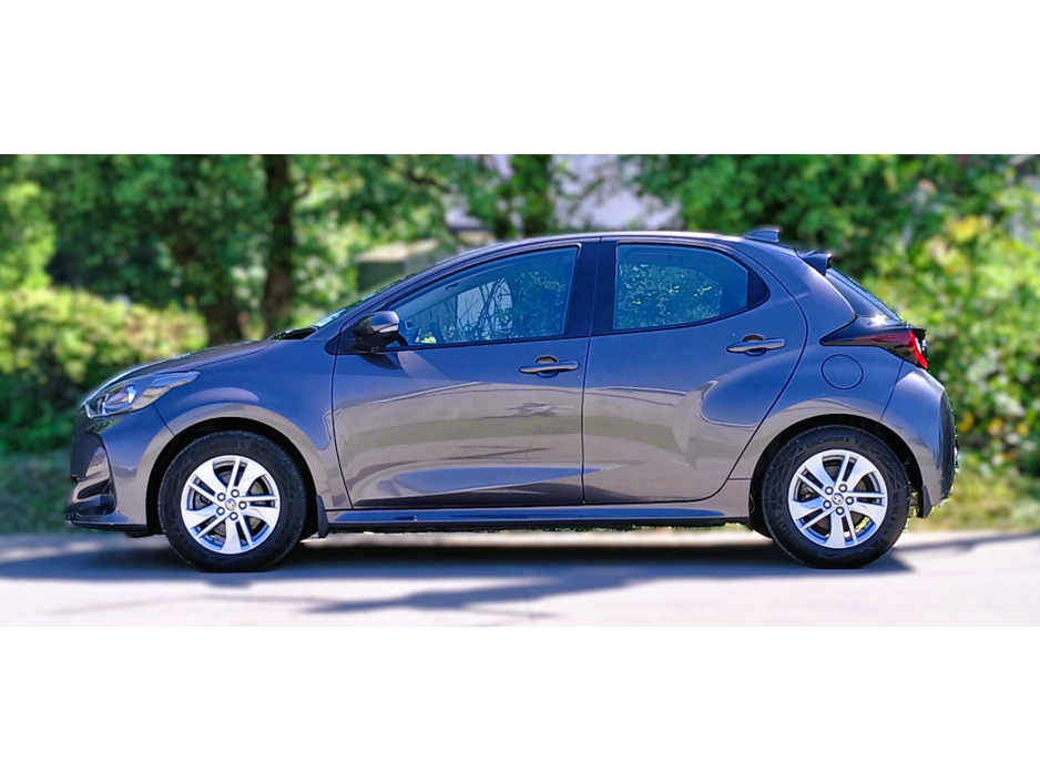 2022 Toyota Yaris 1.5L Petrol Hybrid For Sale Images