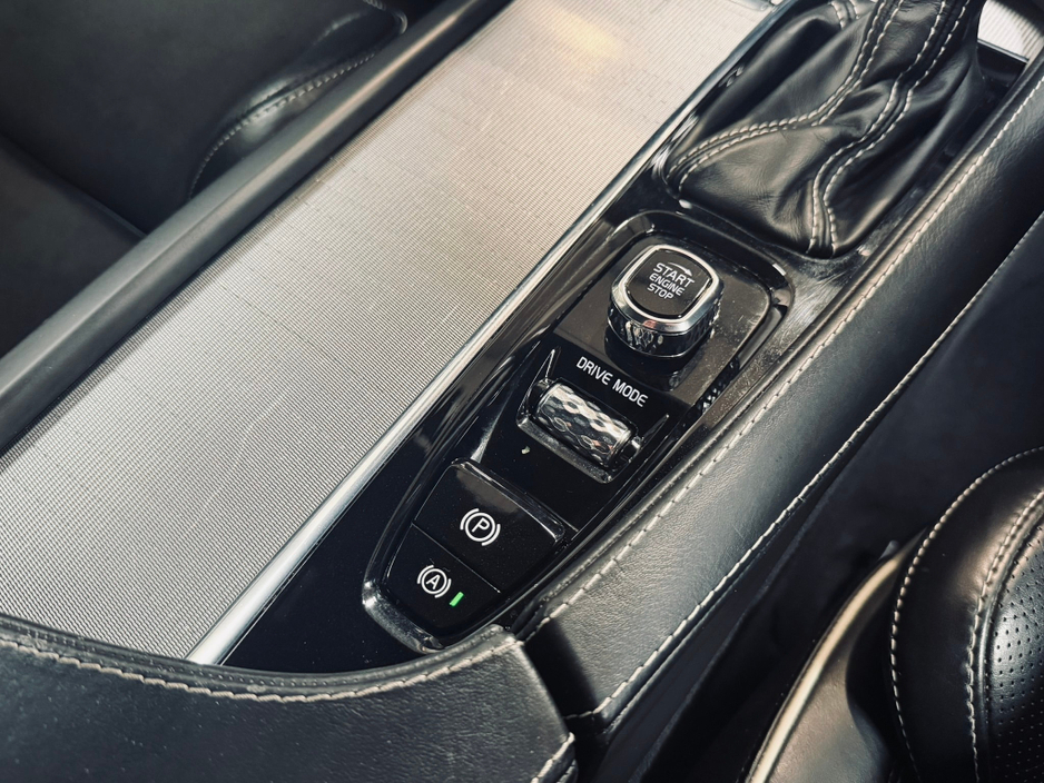 2018 Volvo S90 2L Diesel For Sale Images