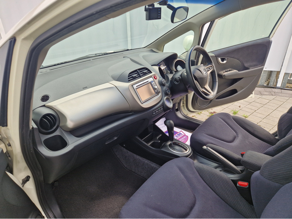 Honda Fit 1.3 PETROL HYBRID AUTO — thumbnail 20