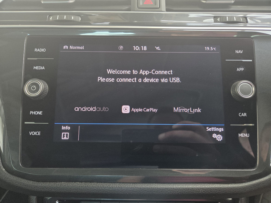 2020 Volkswagen Tiguan 2L Diesel For Sale Images