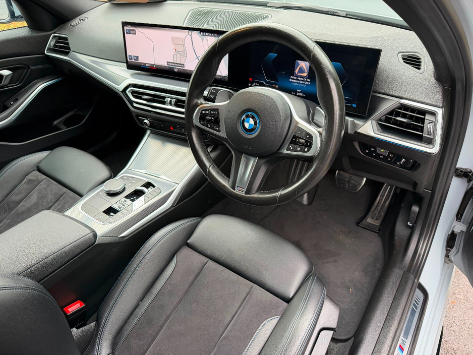 BMW 3 Series 330e M SPORT M PERFORMANCE G20 292BHP 4DR *REMAINING MANUFACTURE WARRANTY* — thumbnail 21