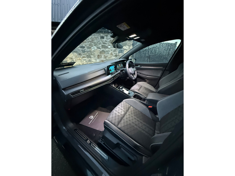 2023 Volkswagen Golf 2L Diesel For Sale Images