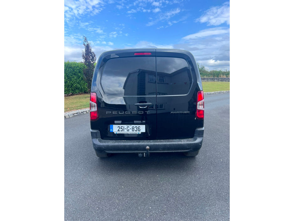 2025 Peugeot Partner 1.5L Diesel For Sale Images