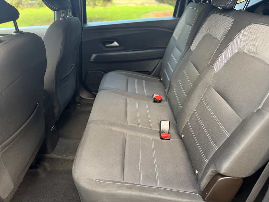 2023 Dacia Jogger 1L Petrol For Sale Images
