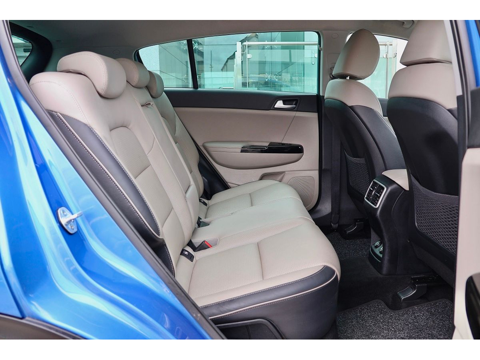 Kia Sportage 1.6 CRDI K3 , Diesel , Grey Leather — thumbnail 16