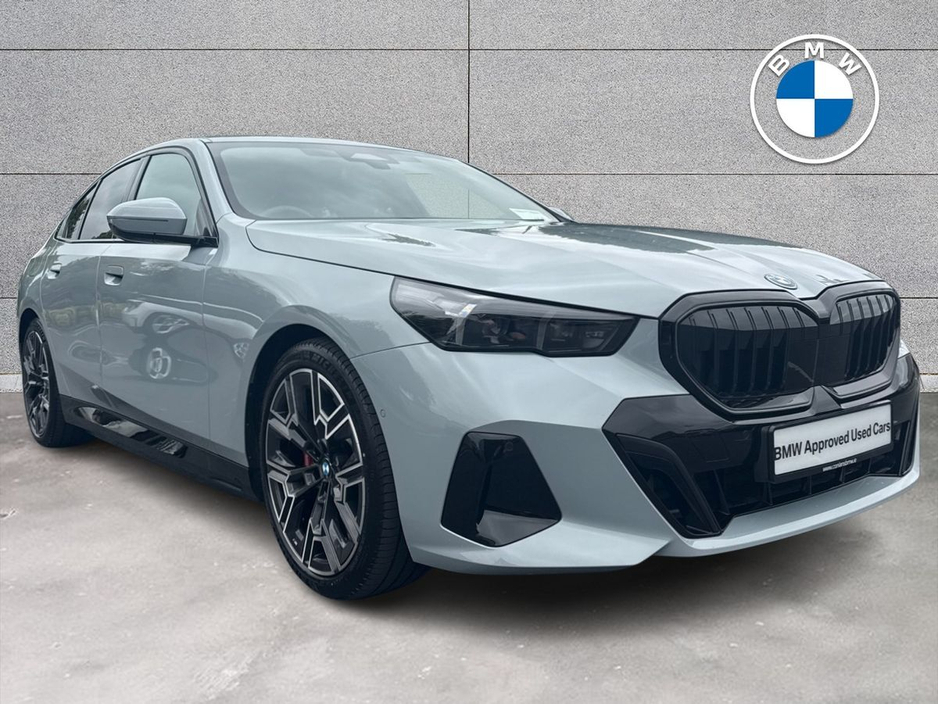2026 BMW 5 Series 2L Petrol Plug-in Hybrid For Sale Images