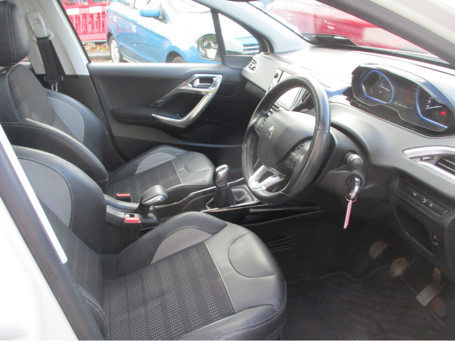 2017 Peugeot 2008 1.6L Diesel For Sale Images