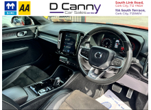 2018 Volvo XC40 2.0L Diesel For Sale Images
