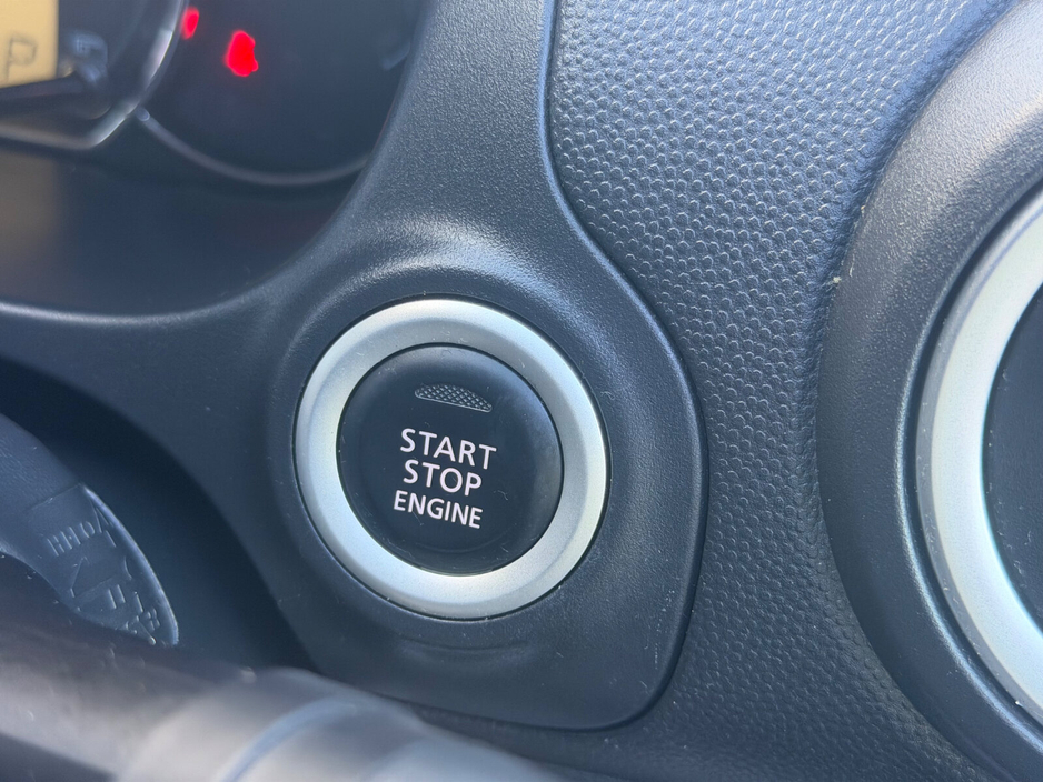 Mitsubishi Mirage — thumbnail 14