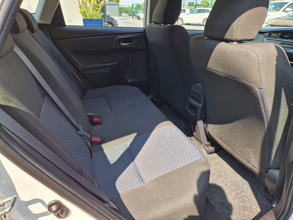 2015 Toyota Auris 1.4L Diesel For Sale Images