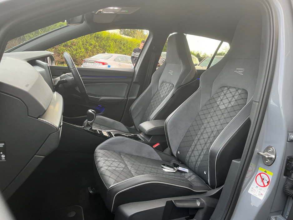2024 Volkswagen Golf 2L Diesel For Sale Images