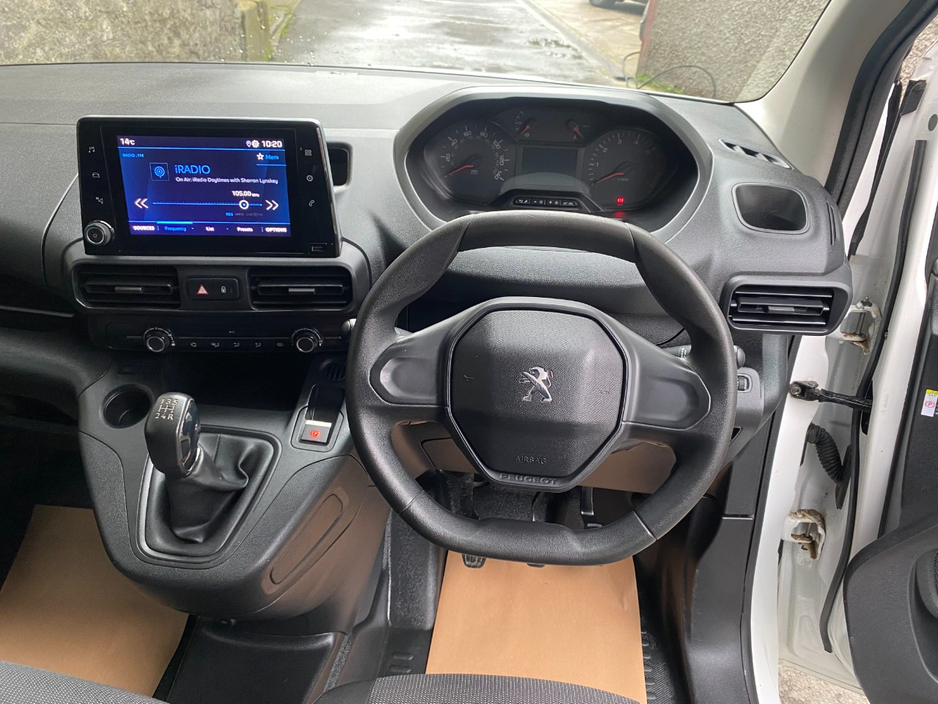 2021 Peugeot Partner 1.5L Diesel For Sale Images