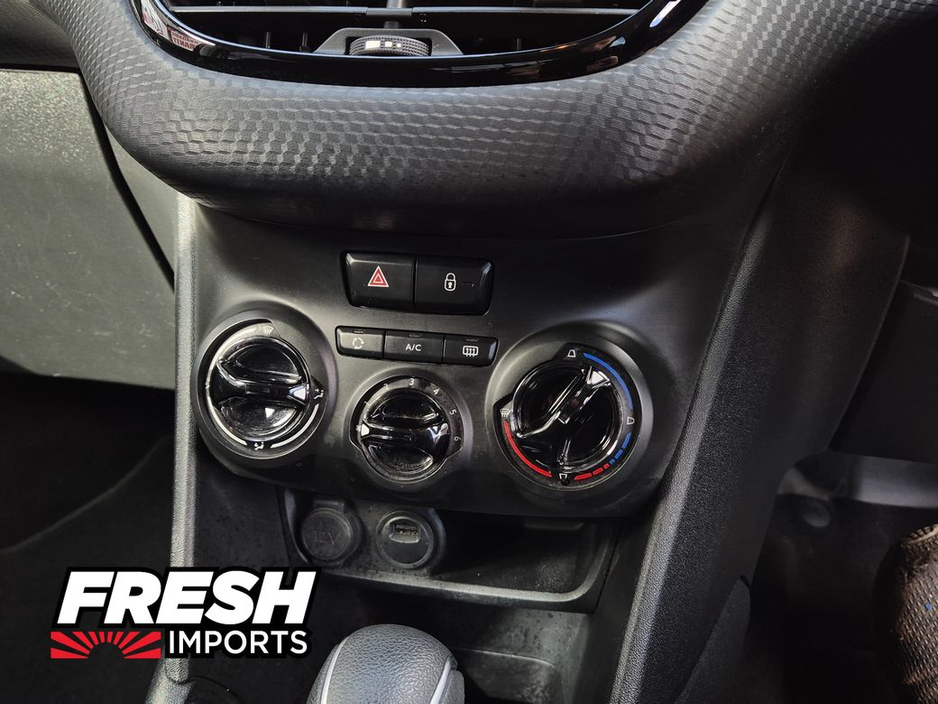 Peugeot 208 *STYLE MODEL* — thumbnail 22