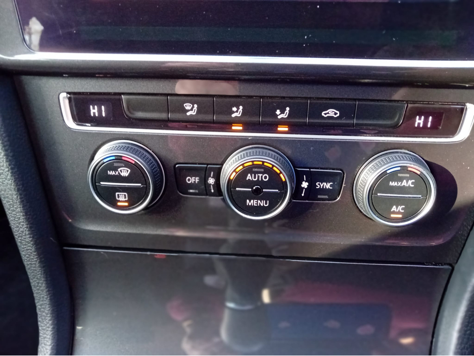 2019 Volkswagen Golf 1L Petrol For Sale Images