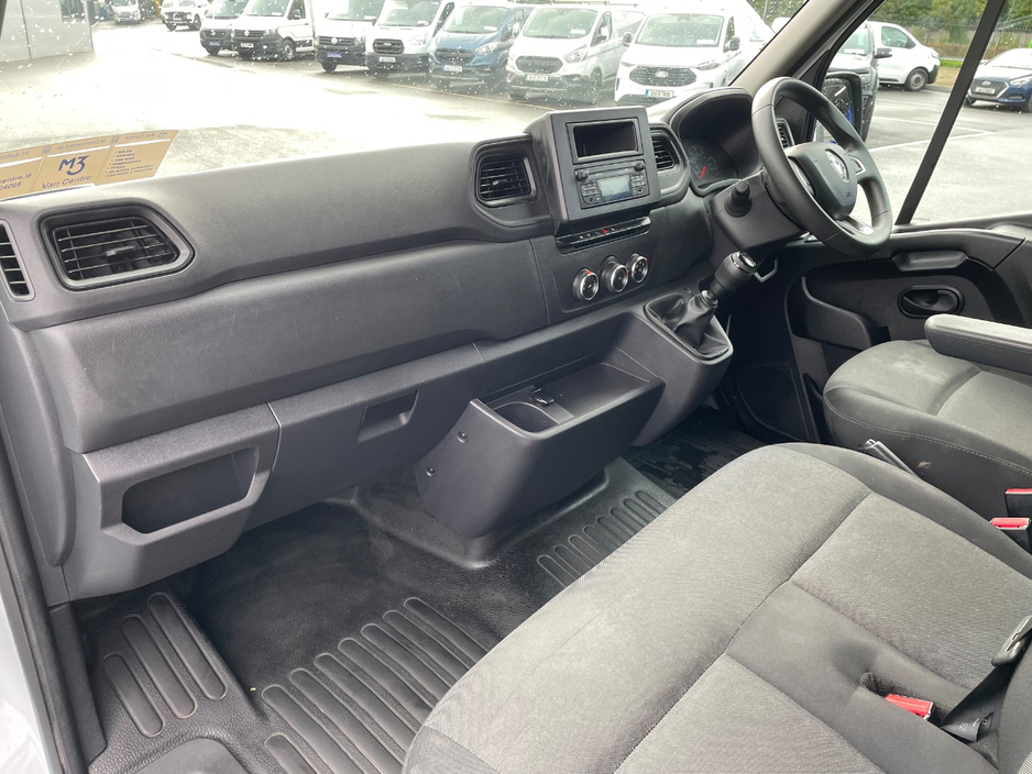 2023 Renault Master 2.3L Diesel For Sale Images