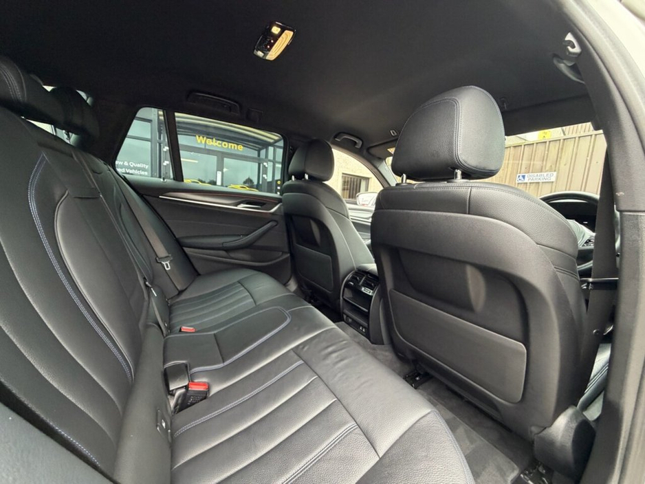 2022 BMW 5 Series 2L Diesel Hybrid For Sale Images