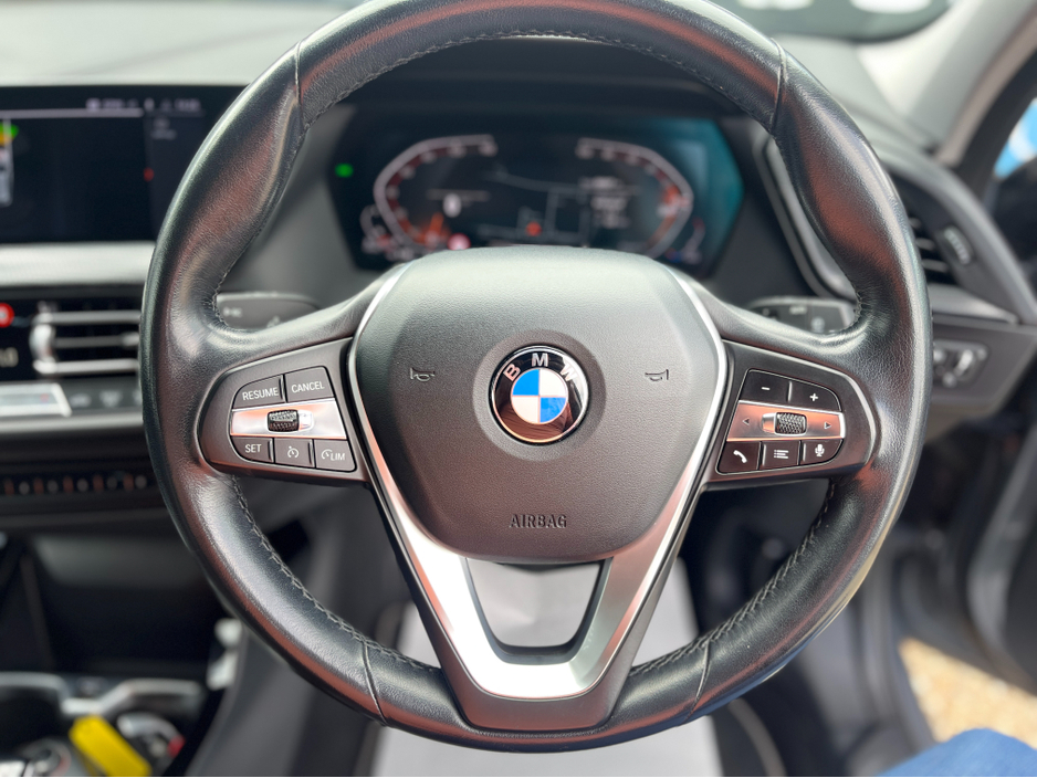 2022 BMW 1 Series 1.5L Diesel For Sale Images