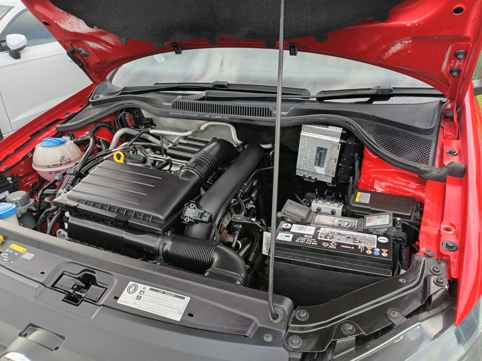 2016 Volkswagen Polo 1.2L Petrol For Sale Images