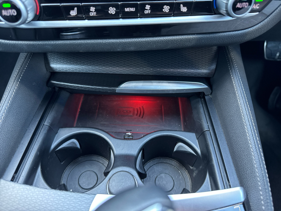 2021 BMW 5 Series 2.0L Hybrid For Sale Images