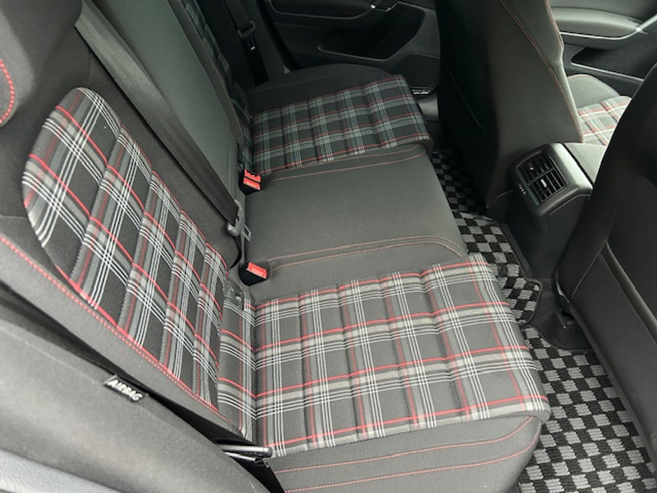 2018 Volkswagen Golf 2L Petrol For Sale Images