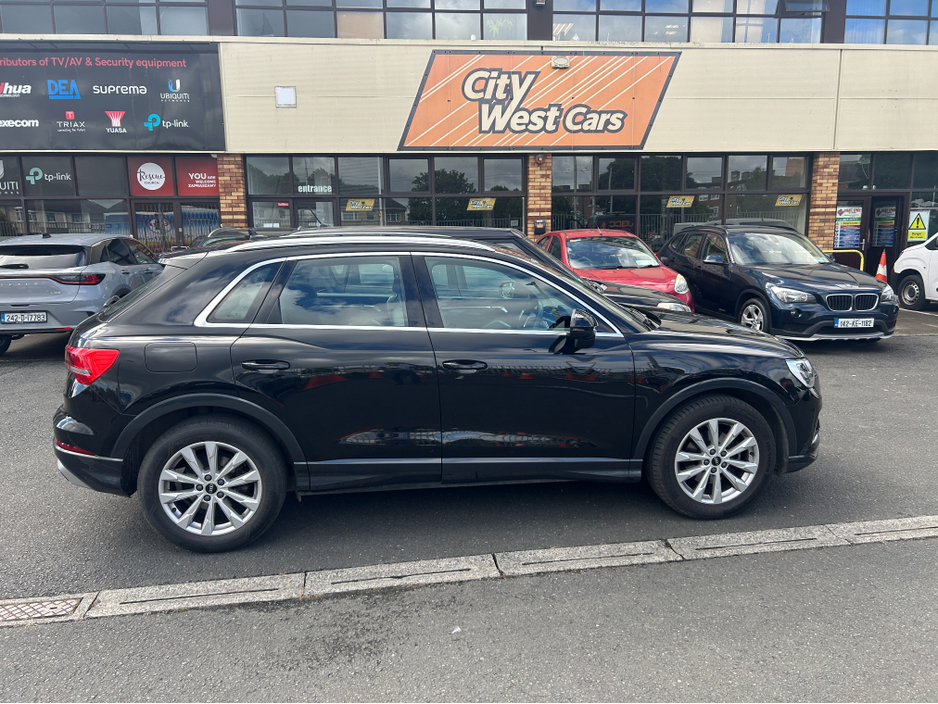 2022 Audi Q3 2L Diesel For Sale Images