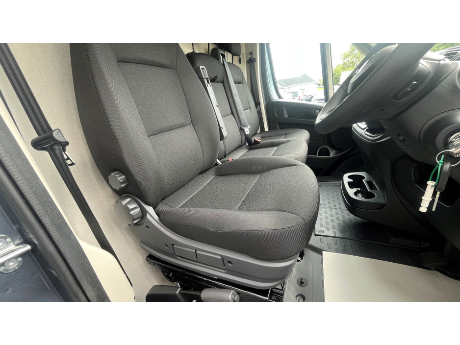 2026 Opel Movano 2.2L Diesel For Sale Images