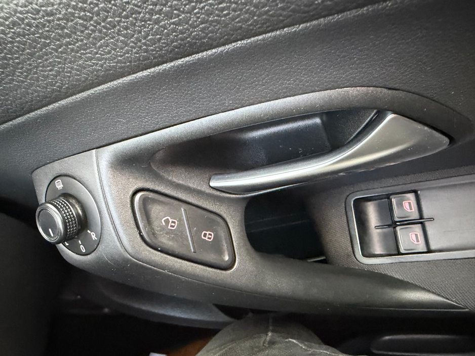 2016 Volkswagen Polo 1L Petrol For Sale Images